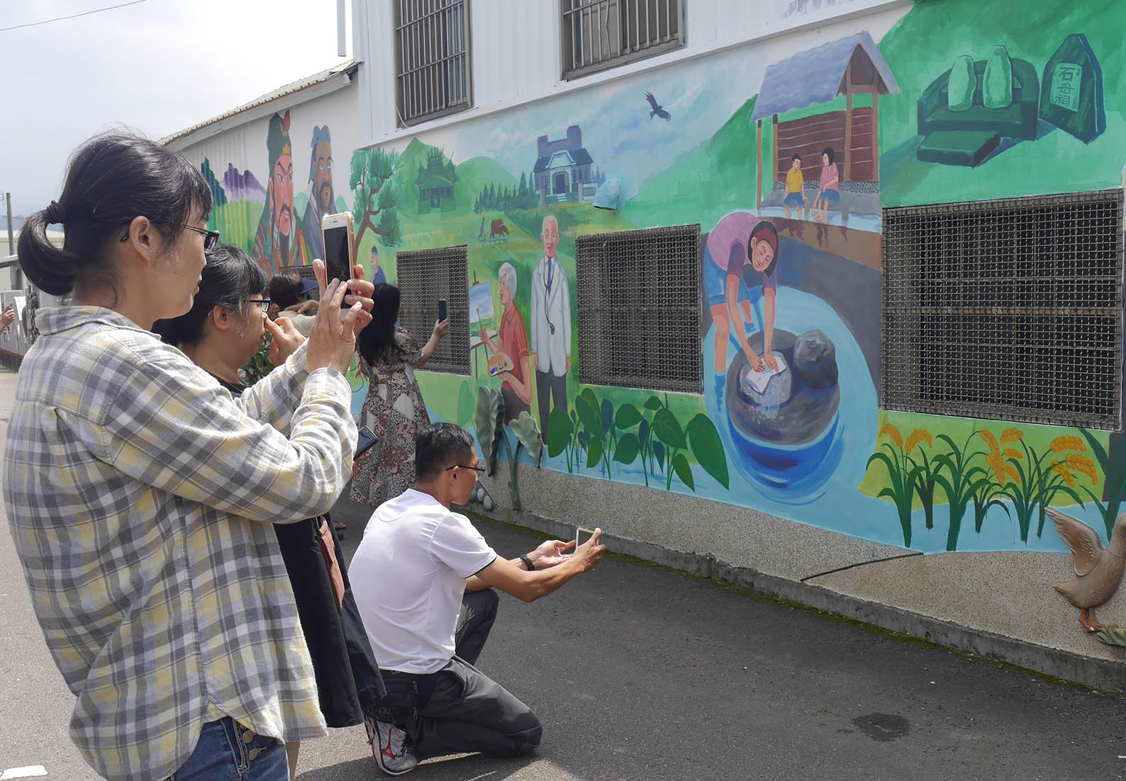 The DOC promotes local humanities via augmented reality technology.